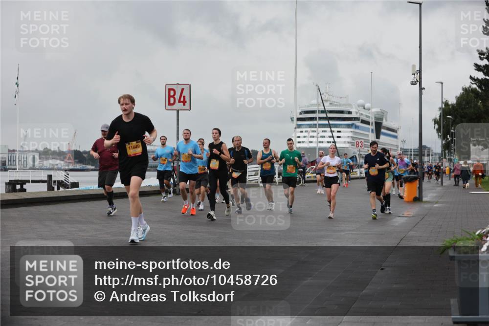13.09.2026 - Kiel Lauf Andreas Tolksdorf http://msf.ph/oto/10458726 13.09.2026 11:59:50 Kiellinie 11649, 4, 1771, 3 meine-sportfotos.de