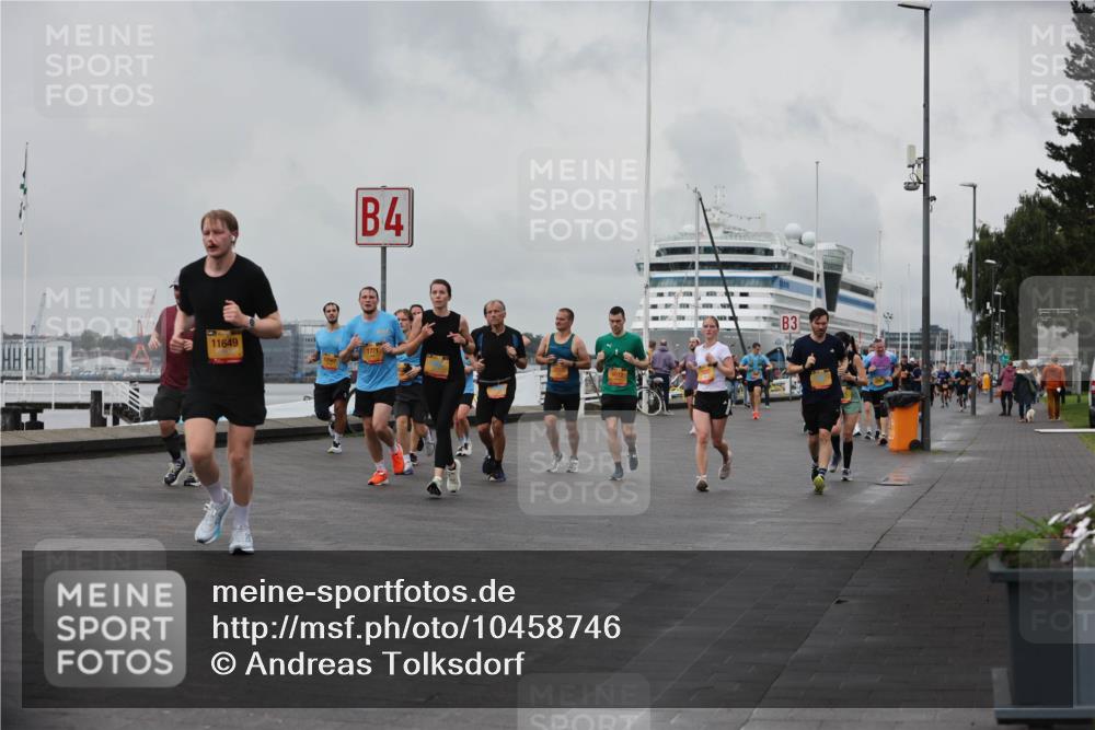 13.09.2026 - Kiel Lauf Andreas Tolksdorf http://msf.ph/oto/10458746 13.09.2026 11:59:50 Kiellinie 11649, 4, 3 meine-sportfotos.de