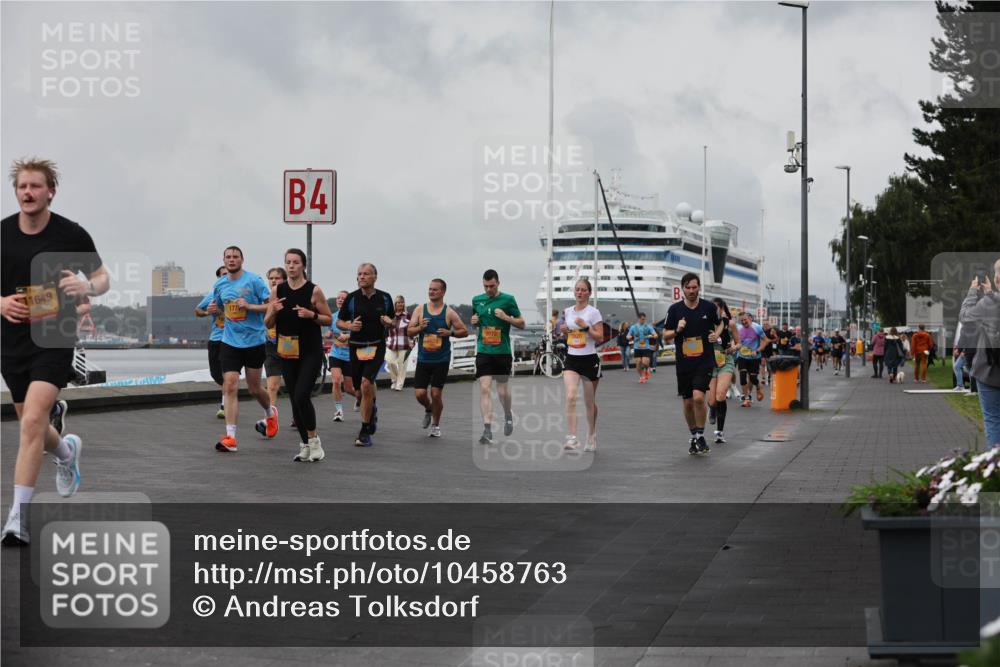 13.09.2026 - Kiel Lauf Andreas Tolksdorf http://msf.ph/oto/10458763 13.09.2026 11:59:51 Kiellinie 11649, 177, 4 meine-sportfotos.de
