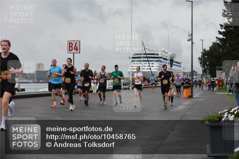 13.09.2026 - Kiel Lauf Andreas Tolksdorf http://msf.ph/oto/10458765 13.09.2026 11:59:51 Kiellinie 11649, 177, 4 meine-sportfotos.de
