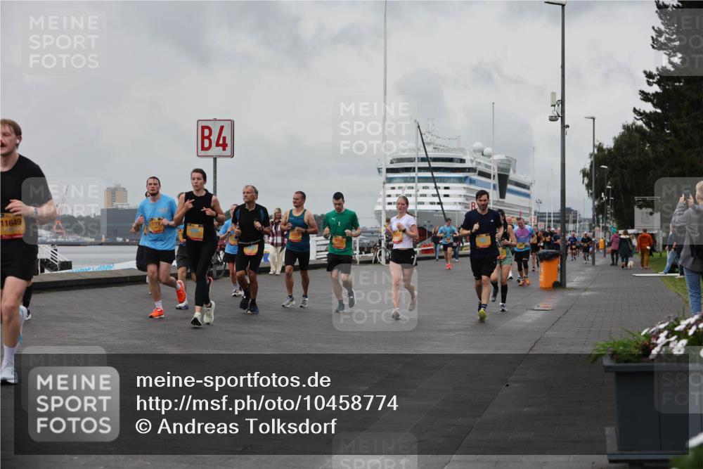 13.09.2026 - Kiel Lauf Andreas Tolksdorf http://msf.ph/oto/10458774 13.09.2026 11:59:51 Kiellinie 11649, 1771, 4 meine-sportfotos.de