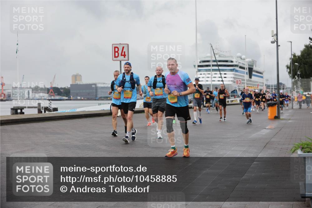 13.09.2026 - Kiel Lauf Andreas Tolksdorf http://msf.ph/oto/10458885 13.09.2026 12:00:01 Kiellinie 4, 10611, 4946, 3 meine-sportfotos.de