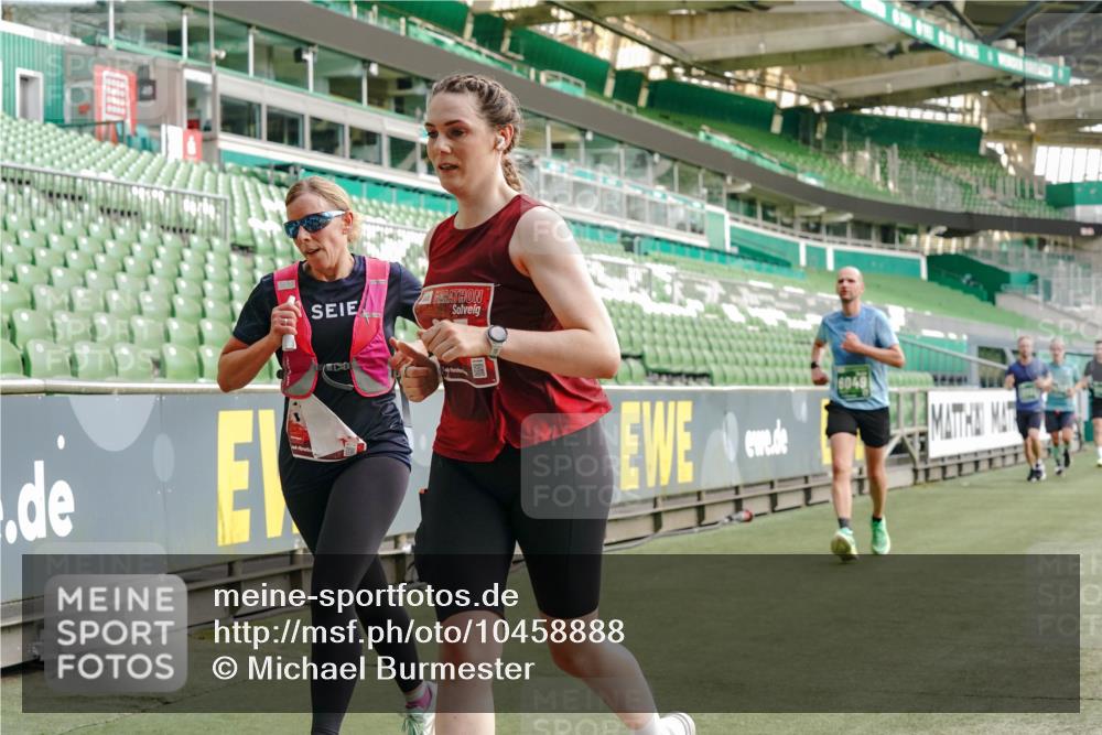 13.09.2026 - 21. swb-Marathon Bremen Michael Burmester http://msf.ph/oto/10458888 13.09.2026 12:54:27 Laufen im Stadion 145, 161, 189, 201, 313, 376, 385, 388, 461, 472, 481, 495, 541, 560, 615, 616, 666, 675, 696, 740, 755, 816, 827, 982, 985, 987, 1053, 1056, 1076, 1197, 1207, 1390, 1419, 1433, 1445, 1468, 1551, 1599, 1631, 1658, 1664, 1704, 1707, 1814, 2055, 2125, 2234, 2251, 2280, 2362, 2383, 2390, 2401, 2422, 2454, 2474, 2499, 2623, 2701, 2733, 2801, 2820, 2824, 2858, 2870, 2882, 2913, 2922, 2962, 2971, 2997, 3012, 3054, 3134, 3175, 3206, 3241, 3246, 3346, 3356, 3357, 3413, 3716 meine-sportfotos.de