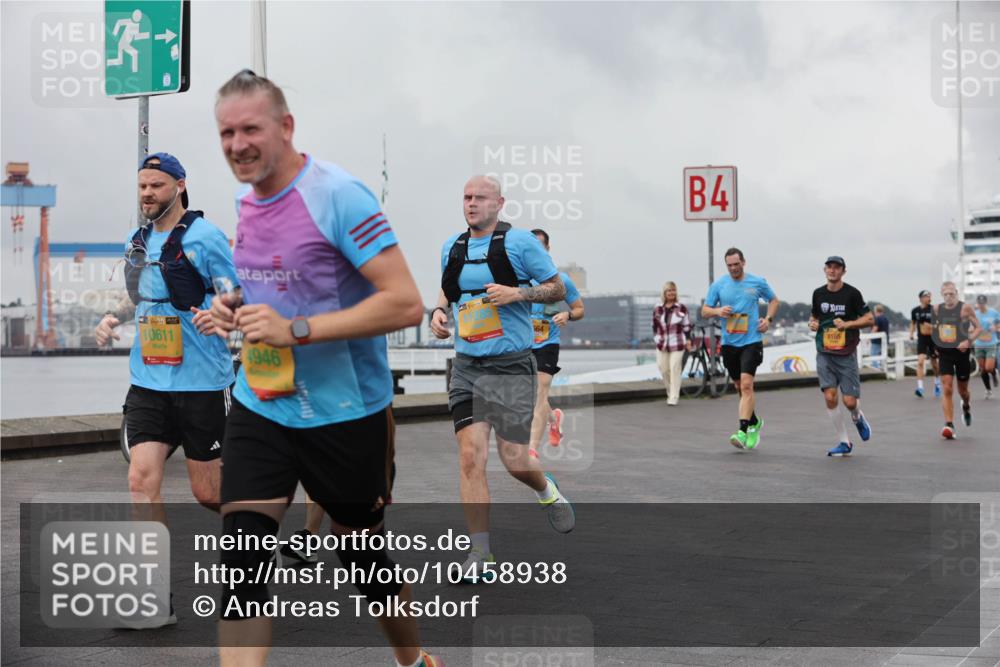 13.09.2026 - Kiel Lauf Andreas Tolksdorf http://msf.ph/oto/10458938 13.09.2026 12:00:03 Kiellinie 34, 10611, 4946, 4, 8165 meine-sportfotos.de