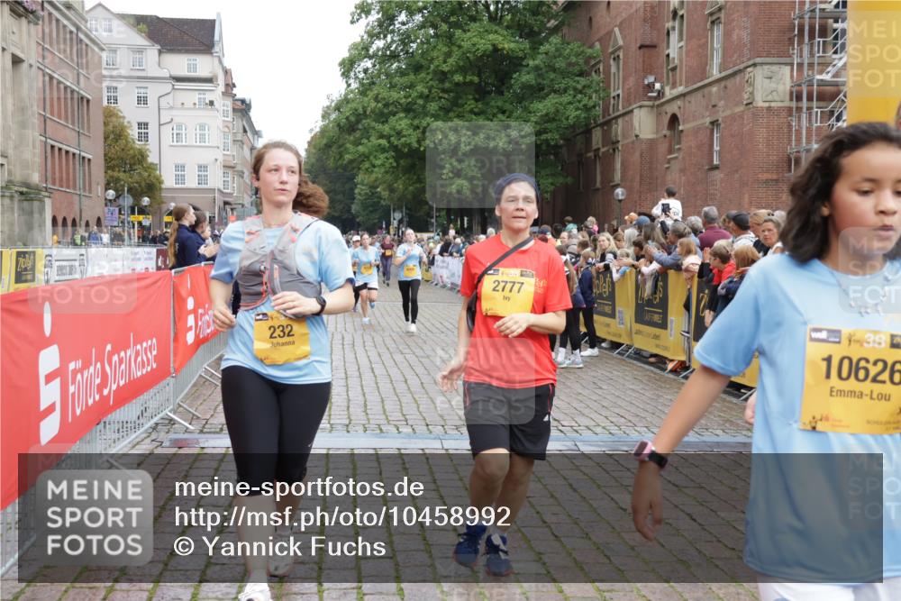 13.09.2026 - Kiel Lauf Yannick Fuchs http://msf.ph/oto/10458992 13.09.2026 09:51:12 Ziel 232, 1776, 2056, 2466, 2777, 4217, 5445, 6009, 6923, 7528, 10626, 11047, 249, 468, 763, 764, 797, 1373, 1776, 1949, 3723, 3838, 4145, 4389, 5235, 6115, 6118, 6138, 6336, 6455, 6647, 6794, 6829, 6893, 7134, 7449, 7528, 7694, 8405, 8672, 9550, 9551, 9990, 10155, 10333, 11047, 11141, 11652, 12103, 12727, 12834, 840, 940, 956, 2483, 3089, 3674, 4615, 4822, 4907, 5731, 5913, 6057, 6363, 8150, 11143, 11233, 11494, 11552, 11852, 11997, 797, 1545, 3289, 3838, 4145, 7134 meine-sportfotos.de