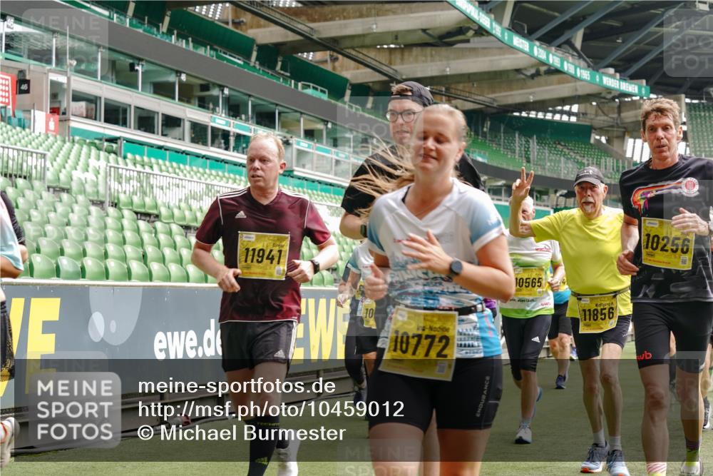 13.09.2026 - 21. swb-Marathon Bremen Michael Burmester http://msf.ph/oto/10459012 13.09.2026 10:33:54 Laufen im Stadion 10018, 10067, 10078, 10147, 10166, 10177, 10184, 10203, 10211, 10226, 10236, 10240, 10249, 10254, 10297, 10300, 10355, 10356, 10367, 10368, 10369, 10372, 10374, 10379, 10383, 10394, 10408, 10415, 10423, 10428, 10460, 10486, 10494, 10530, 10550, 10578, 10604, 10639, 10668, 10669, 10670, 10673, 10675, 10687, 10691, 10699, 10700, 10728, 10745, 10749, 10750, 10771, 10772, 10787, 10788, 10794, 10809, 10828, 10857, 10914, 11126, 11162, 11343, 11803, 11965 meine-sportfotos.de