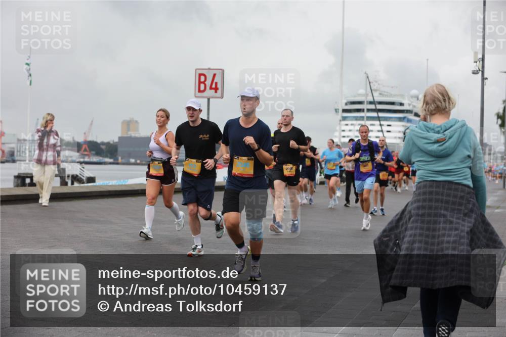 13.09.2026 - Kiel Lauf Andreas Tolksdorf http://msf.ph/oto/10459137 13.09.2026 12:00:15 Kiellinie 4 meine-sportfotos.de