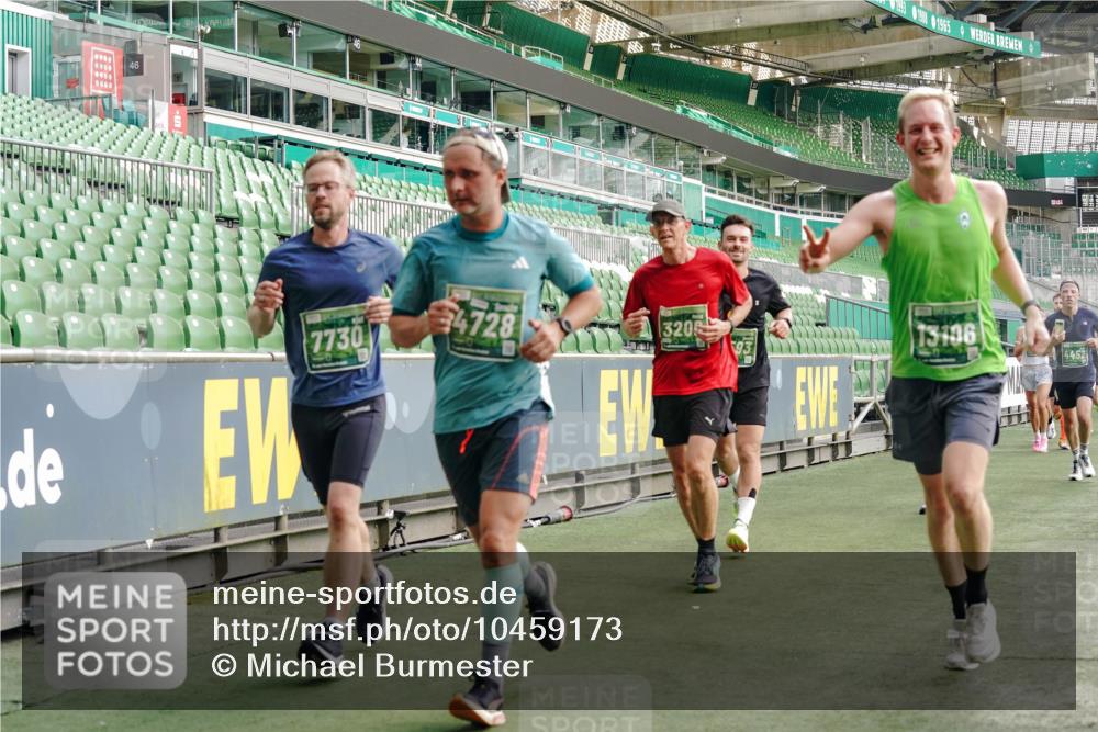 13.09.2026 - 21. swb-Marathon Bremen Michael Burmester http://msf.ph/oto/10459173 13.09.2026 12:54:33 Laufen im Stadion 145, 161, 189, 201, 205, 313, 376, 385, 388, 461, 472, 481, 495, 541, 560, 615, 616, 666, 675, 696, 740, 755, 816, 827, 982, 985, 987, 1053, 1056, 1076, 1197, 1207, 1390, 1419, 1433, 1445, 1468, 1551, 1599, 1631, 1658, 1664, 1704, 1707, 1814, 2055, 2125, 2234, 2251, 2280, 2362, 2383, 2390, 2401, 2422, 2454, 2474, 2499, 2623, 2701, 2733, 2801, 2820, 2824, 2870, 2882, 2913, 2922, 2962, 2971, 2997, 3012, 3054, 3134, 3175, 3206, 3241, 3246, 3346, 3356, 3357, 3413, 3706, 3716, 3836 meine-sportfotos.de
