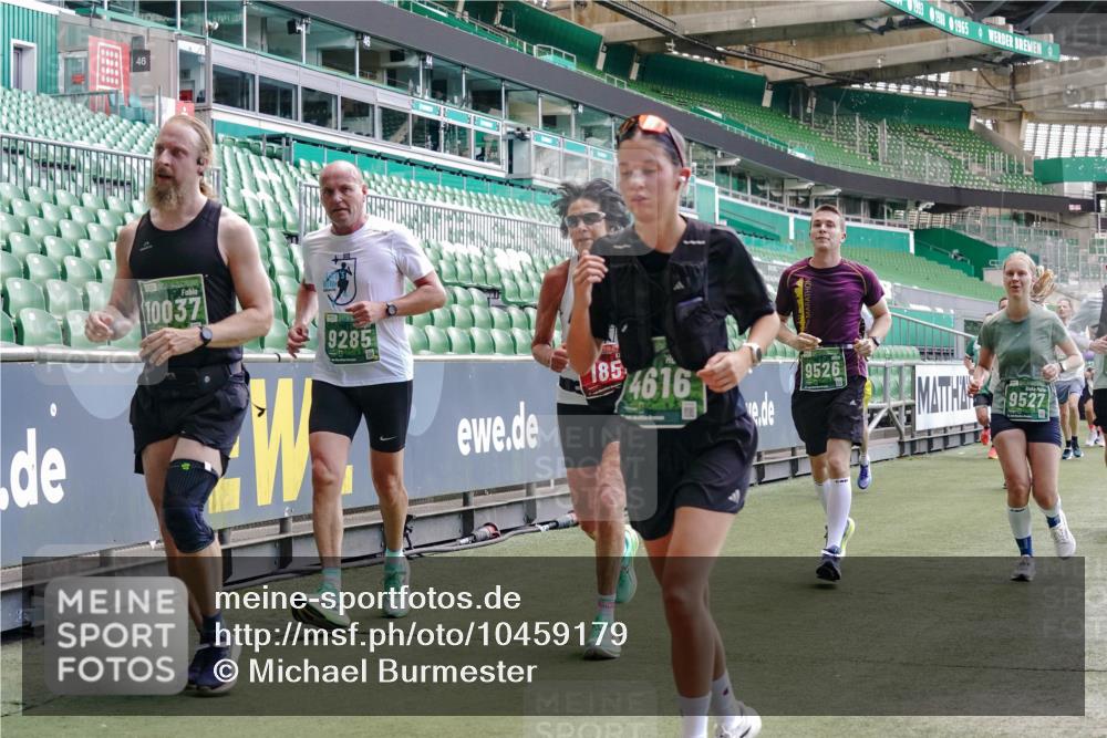 13.09.2026 - 21. swb-Marathon Bremen Michael Burmester http://msf.ph/oto/10459179 13.09.2026 13:11:55 Laufen im Stadion 118, 265, 373, 514, 581, 703, 843, 984, 1113, 1226, 1286, 1334, 1435, 1738, 1849, 1851, 1936, 1952, 1967, 2005, 2248, 2281, 2299, 2330, 2333, 2336, 2342, 2353, 2375, 2377, 2398, 2426, 2432, 2443, 2505, 2531, 2589, 2654, 2659, 2669, 2673, 2765, 2784, 2804, 2815, 2819, 2822, 2836, 2850, 2895, 2907, 2963, 2966, 2976, 3026, 3027, 3079, 3082, 3143, 3155, 3159, 3174, 3207, 3208, 3308, 3328, 3349, 3352, 3370, 3409, 3470, 3549, 551 meine-sportfotos.de