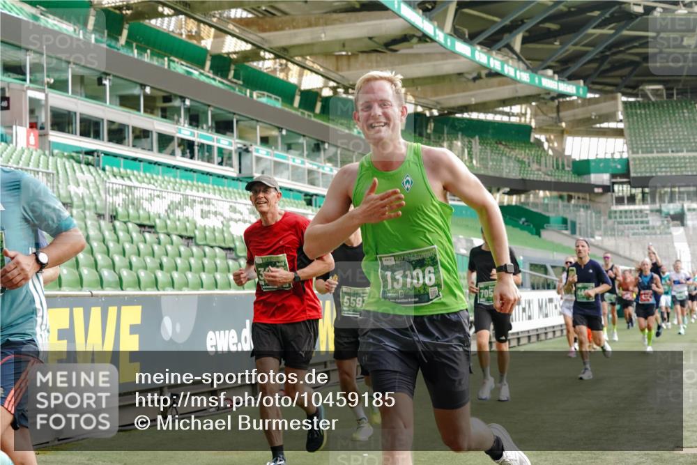 13.09.2026 - 21. swb-Marathon Bremen Michael Burmester http://msf.ph/oto/10459185 13.09.2026 12:54:34 Laufen im Stadion 145, 161, 189, 201, 205, 313, 376, 385, 388, 461, 472, 481, 495, 541, 560, 615, 616, 666, 675, 696, 740, 755, 816, 827, 982, 985, 987, 1053, 1056, 1076, 1197, 1207, 1390, 1419, 1433, 1445, 1468, 1551, 1599, 1631, 1658, 1664, 1704, 1707, 1814, 2055, 2125, 2234, 2251, 2280, 2362, 2383, 2390, 2401, 2422, 2454, 2474, 2499, 2623, 2701, 2733, 2801, 2820, 2824, 2870, 2882, 2913, 2922, 2962, 2971, 2997, 3012, 3054, 3134, 3175, 3206, 3241, 3246, 3346, 3356, 3357, 3413, 3706, 3716, 3836 meine-sportfotos.de
