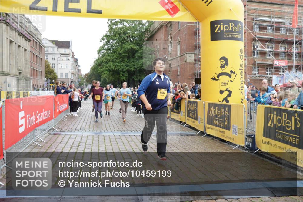 13.09.2026 - Kiel Lauf Yannick Fuchs http://msf.ph/oto/10459199 13.09.2026 09:51:23 Ziel 940, 956, 2466, 2483, 3089, 4217, 4615, 5731, 5913, 6363, 8150, 11143, 11552, 11852, 11997, 232, 249, 468, 763, 764, 1373, 1776, 1949, 2056, 2777, 3723, 4217, 5235, 5445, 6009, 6115, 6118, 6138, 6336, 6647, 6794, 6829, 6893, 6923, 7449, 7528, 9551, 10626, 11047, 11141, 11652, 12103, 12727, 12834, 714, 840, 3674, 4822, 4907, 5595, 6057, 6188, 6648, 7622, 8097, 9829, 9833, 11173, 11233, 11494, 12107, 4389, 6336, 6455, 6893, 7694, 8405, 11652 meine-sportfotos.de