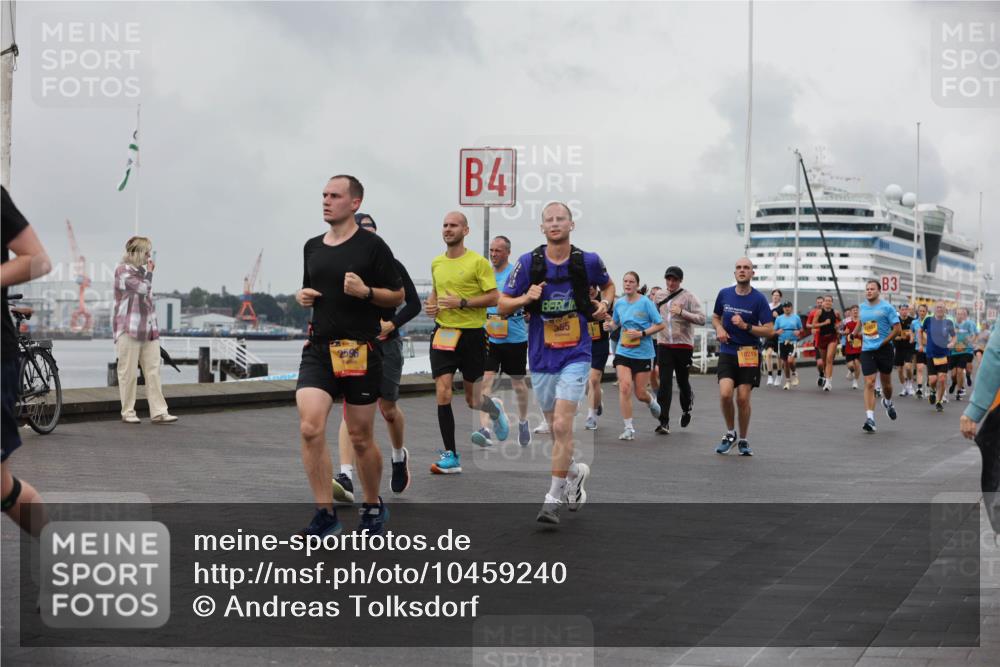 13.09.2026 - Kiel Lauf Andreas Tolksdorf http://msf.ph/oto/10459240 13.09.2026 12:00:17 Kiellinie 4, 2596, 365, 10219, 3 meine-sportfotos.de