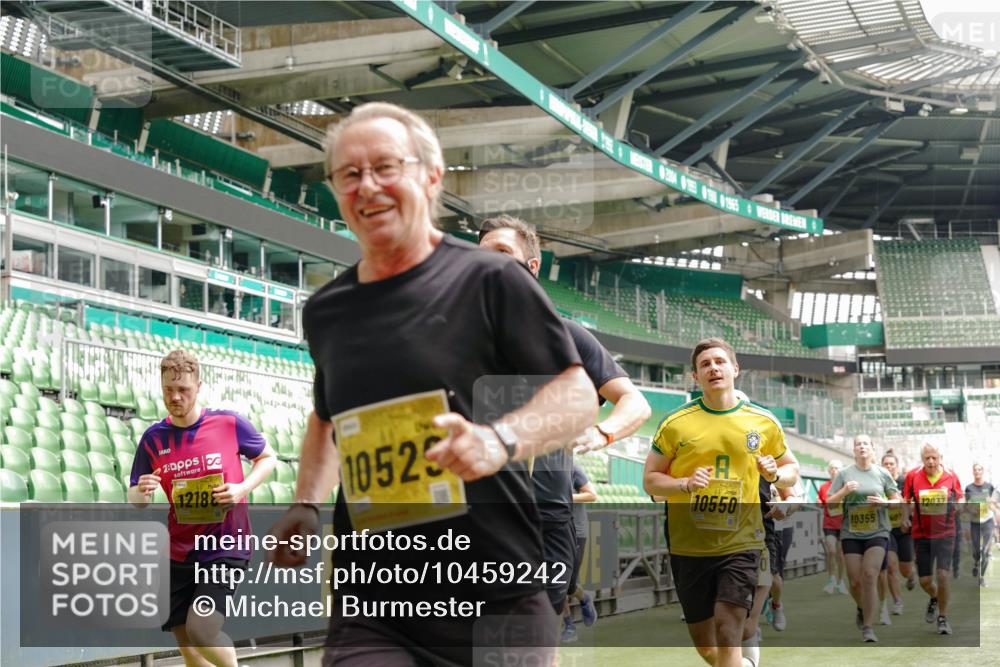 13.09.2026 - 21. swb-Marathon Bremen Michael Burmester http://msf.ph/oto/10459242 13.09.2026 10:33:57 Laufen im Stadion 10018, 10067, 10078, 10147, 10166, 10177, 10184, 10203, 10211, 10236, 10240, 10249, 10254, 10297, 10300, 10355, 10356, 10367, 10368, 10369, 10372, 10374, 10379, 10383, 10394, 10408, 10415, 10423, 10428, 10460, 10485, 10486, 10494, 10530, 10550, 10578, 10604, 10639, 10668, 10669, 10673, 10675, 10687, 10691, 10699, 10700, 10728, 10745, 10749, 10750, 10771, 10772, 10787, 10788, 10794, 10809, 10828, 10857, 10914, 10928, 11126, 11162, 11343, 11803, 11965 meine-sportfotos.de