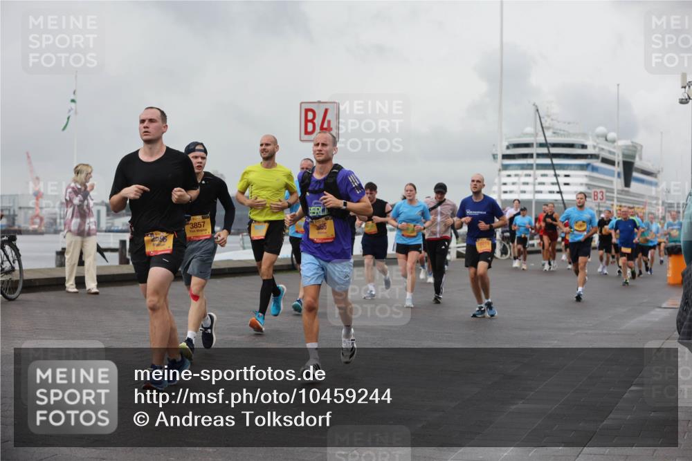 13.09.2026 - Kiel Lauf Andreas Tolksdorf http://msf.ph/oto/10459244 13.09.2026 12:00:18 Kiellinie 2596, 4, 3857, 365, 3 meine-sportfotos.de