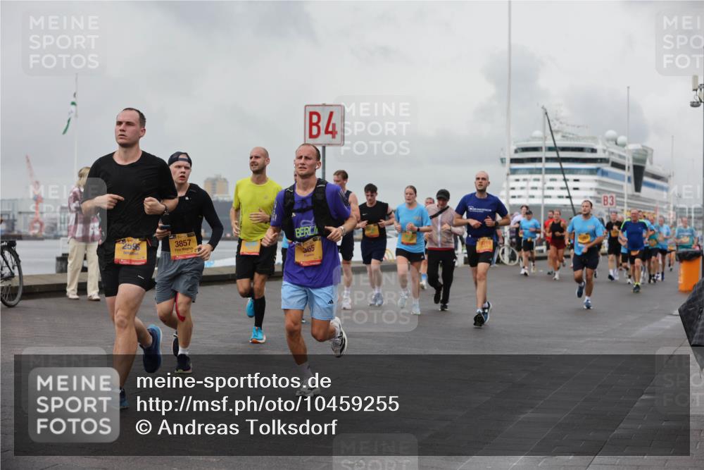 13.09.2026 - Kiel Lauf Andreas Tolksdorf http://msf.ph/oto/10459255 13.09.2026 12:00:18 Kiellinie 4, 3857, 365, 0219, 3 meine-sportfotos.de