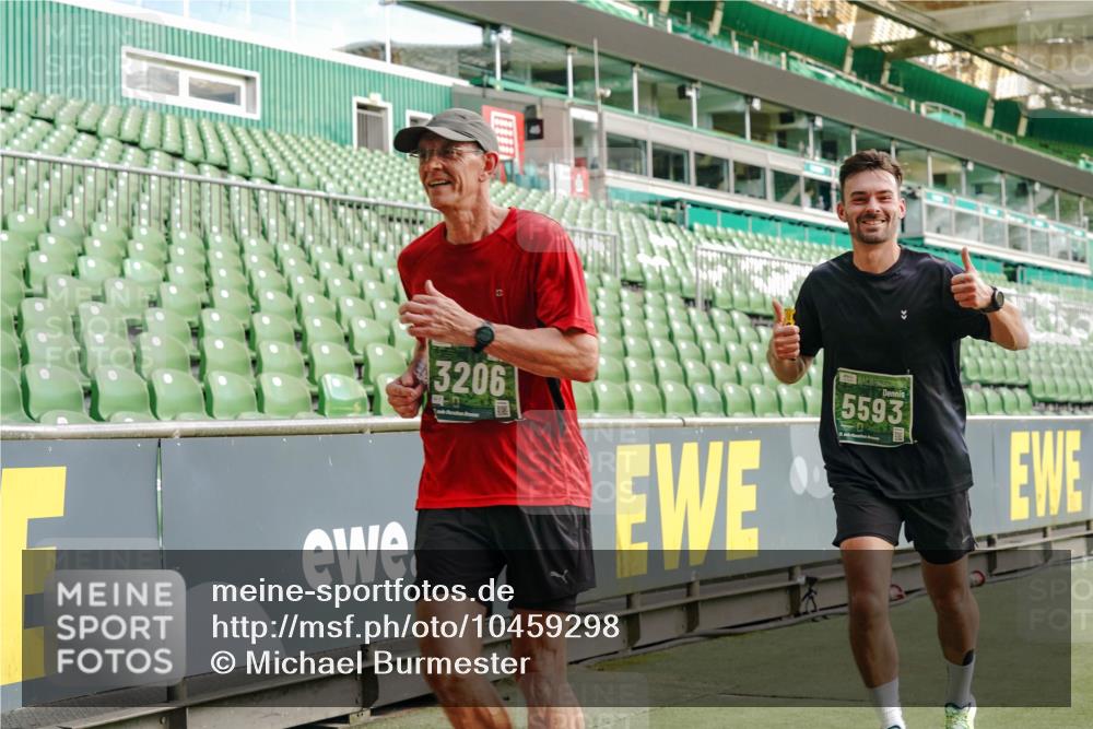 13.09.2026 - 21. swb-Marathon Bremen Michael Burmester http://msf.ph/oto/10459298 13.09.2026 12:54:35 Laufen im Stadion 145, 161, 189, 201, 205, 313, 376, 385, 388, 461, 472, 481, 495, 541, 560, 615, 616, 666, 675, 696, 740, 755, 816, 827, 982, 985, 987, 1053, 1056, 1076, 1197, 1207, 1390, 1419, 1433, 1445, 1468, 1551, 1599, 1631, 1658, 1664, 1704, 1707, 1814, 2055, 2125, 2234, 2251, 2280, 2362, 2383, 2390, 2401, 2422, 2454, 2474, 2499, 2623, 2701, 2733, 2801, 2820, 2824, 2870, 2882, 2913, 2922, 2962, 2971, 2997, 3012, 3054, 3134, 3175, 3206, 3241, 3246, 3346, 3356, 3357, 3413, 3706, 3716, 3836 meine-sportfotos.de
