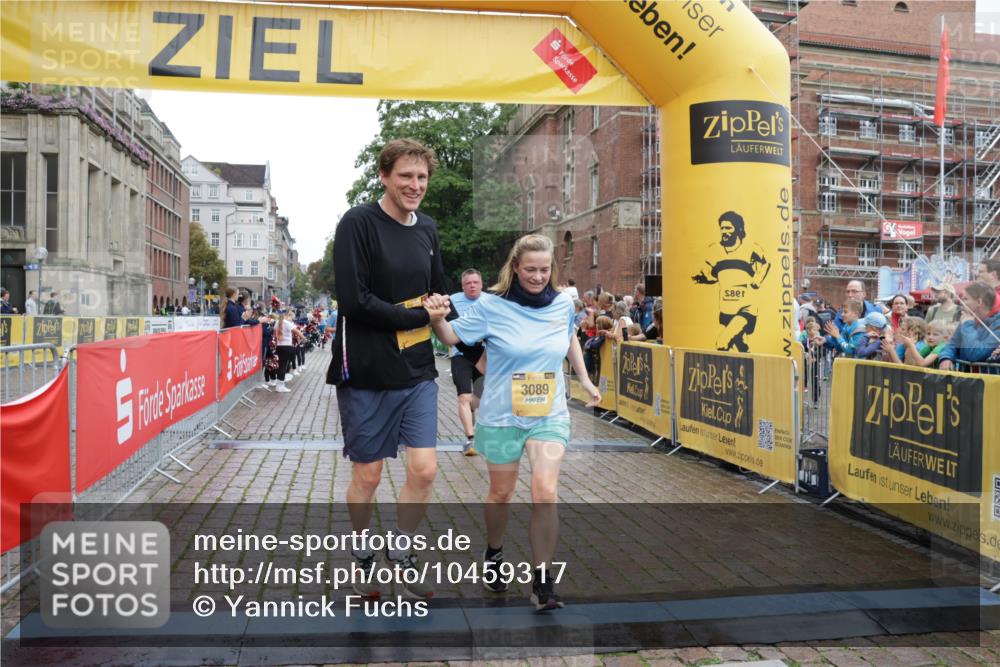 13.09.2026 - Kiel Lauf Yannick Fuchs http://msf.ph/oto/10459317 13.09.2026 09:51:28 Ziel 840, 940, 956, 2483, 3089, 3674, 4615, 4822, 4907, 5731, 5913, 6057, 6363, 6648, 8150, 11143, 11233, 11494, 11552, 11852, 11997, 232, 249, 468, 763, 764, 940, 1373, 1776, 1949, 2056, 2466, 2777, 3723, 4217, 5445, 6009, 6115, 6118, 6138, 6794, 6829, 6923, 7449, 7528, 9551, 10626, 11047, 11141, 12103, 12727, 12834, 714, 1309, 1967, 1999, 2002, 5595, 6188, 7302, 7622, 8097, 9829, 9833, 11173, 12107, 763, 1373, 1949, 5235, 6138, 6336, 6647, 6829, 6893, 7449, 8405, 9551, 11652 meine-sportfotos.de