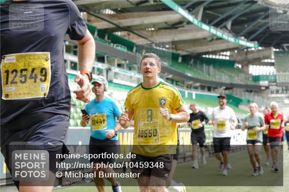 13.09.2026 - 21. swb-Marathon Bremen Michael Burmester http://msf.ph/oto/10459348 13.09.2026 10:33:58 Laufen im Stadion 10018, 10067, 10078, 10147, 10166, 10177, 10184, 10203, 10211, 10236, 10240, 10249, 10254, 10297, 10300, 10355, 10356, 10367, 10368, 10369, 10372, 10374, 10379, 10383, 10394, 10408, 10415, 10423, 10428, 10460, 10485, 10486, 10494, 10530, 10550, 10578, 10604, 10639, 10668, 10669, 10673, 10675, 10687, 10691, 10699, 10700, 10728, 10745, 10749, 10750, 10771, 10772, 10787, 10788, 10794, 10809, 10828, 10857, 10914, 10928, 11126, 11162, 11343, 11803, 11965 meine-sportfotos.de