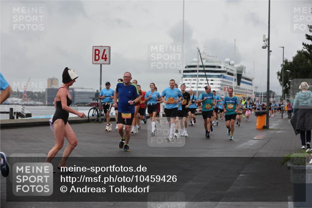 13.09.2026 - Kiel Lauf Andreas Tolksdorf http://msf.ph/oto/10459426 13.09.2026 12:00:24 Kiellinie 4, 3 meine-sportfotos.de
