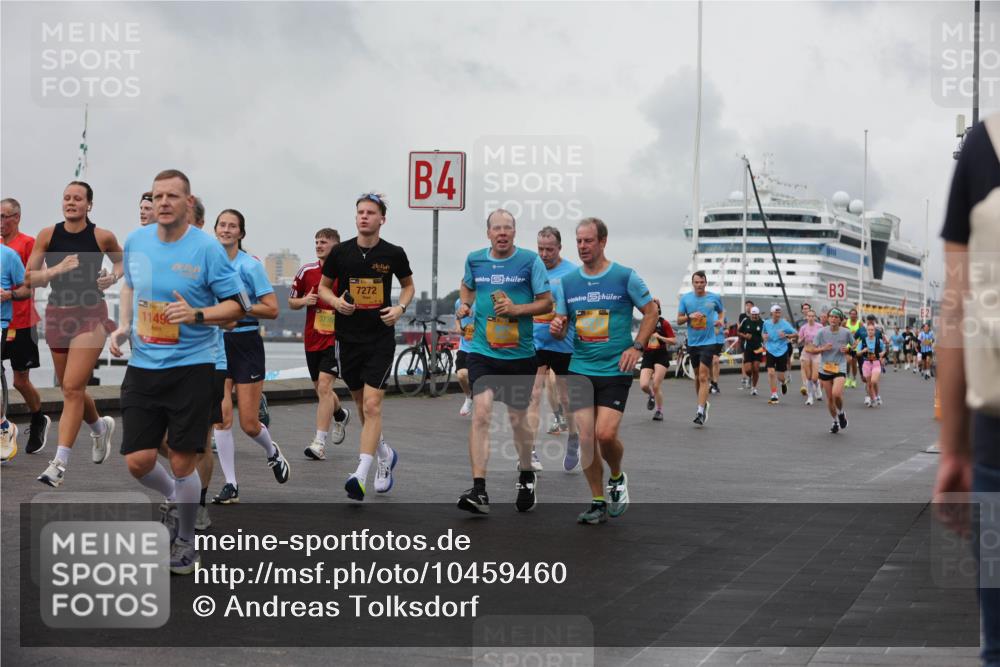 13.09.2026 - Kiel Lauf Andreas Tolksdorf http://msf.ph/oto/10459460 13.09.2026 12:00:28 Kiellinie 1149, 4, 3, 7272 meine-sportfotos.de