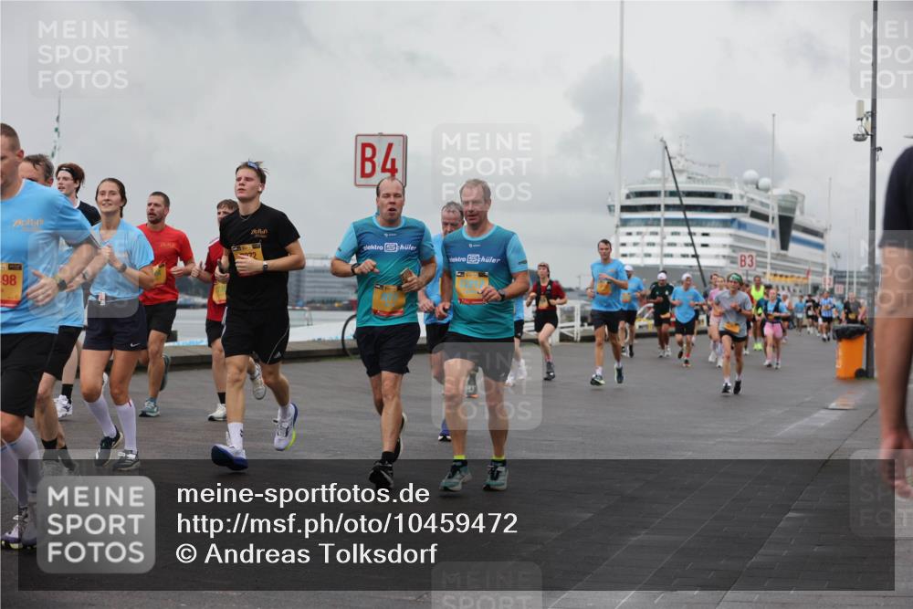 13.09.2026 - Kiel Lauf Andreas Tolksdorf http://msf.ph/oto/10459472 13.09.2026 12:00:28 Kiellinie 8, 98, 4, 3 meine-sportfotos.de
