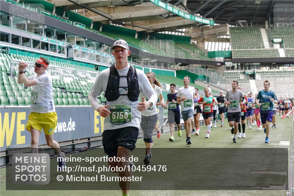 13.09.2026 - 21. swb-Marathon Bremen Michael Burmester http://msf.ph/oto/10459476 13.09.2026 13:11:58 Laufen im Stadion 118, 265, 373, 514, 581, 703, 843, 984, 1113, 1226, 1286, 1334, 1435, 1738, 1849, 1851, 1936, 1952, 1967, 2005, 2248, 2281, 2299, 2330, 2333, 2336, 2353, 2375, 2377, 2398, 2426, 2432, 2443, 2505, 2531, 2589, 2654, 2659, 2669, 2673, 2765, 2784, 2804, 2815, 2819, 2822, 2836, 2850, 2895, 2907, 2963, 2966, 2975, 2976, 3026, 3027, 3079, 3082, 3143, 3155, 3159, 3174, 3207, 3208, 3308, 3328, 3349, 3352, 3409, 3434, 3470, 3549, 551 meine-sportfotos.de