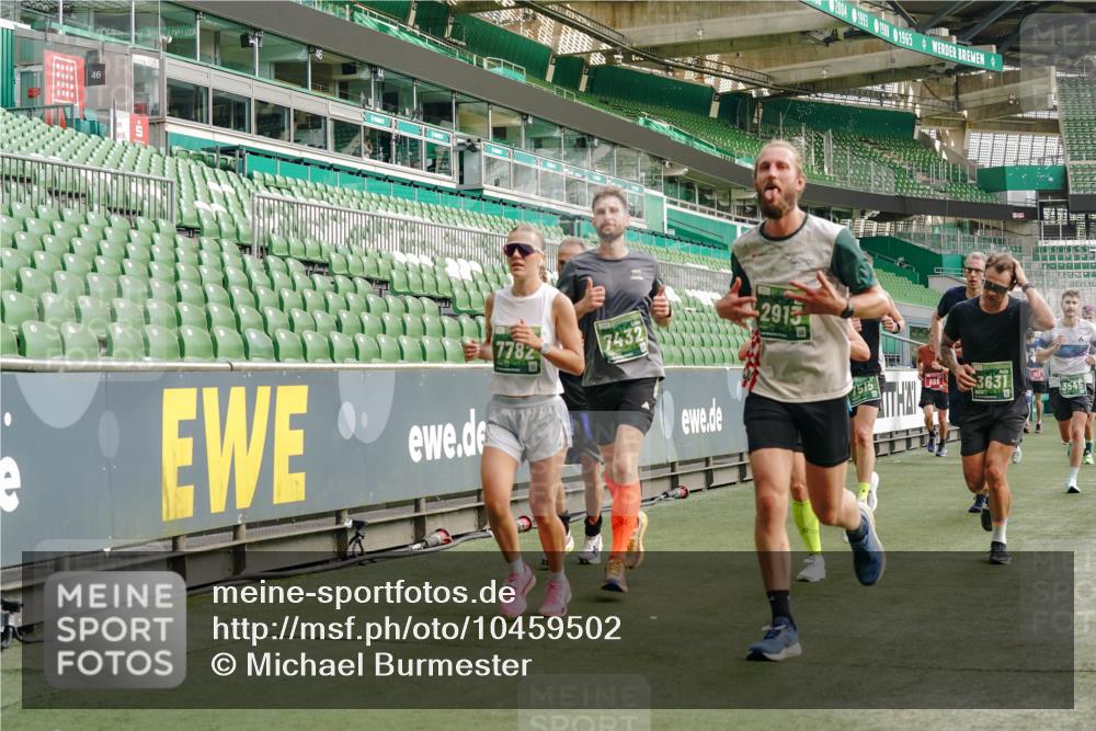 13.09.2026 - 21. swb-Marathon Bremen Michael Burmester http://msf.ph/oto/10459502 13.09.2026 12:54:39 Laufen im Stadion 145, 161, 189, 201, 205, 313, 376, 385, 388, 461, 472, 481, 495, 541, 560, 615, 616, 666, 675, 696, 740, 755, 816, 827, 982, 1053, 1076, 1197, 1207, 1390, 1419, 1433, 1445, 1468, 1551, 1599, 1631, 1658, 1664, 1707, 1814, 2055, 2125, 2234, 2251, 2280, 2362, 2383, 2390, 2401, 2422, 2454, 2474, 2499, 2623, 2701, 2733, 2801, 2824, 2870, 2882, 2913, 2922, 2962, 2971, 2997, 3012, 3054, 3134, 3175, 3206, 3241, 3246, 3346, 3356, 3357, 3413, 3706, 3716, 3836, 4137 meine-sportfotos.de