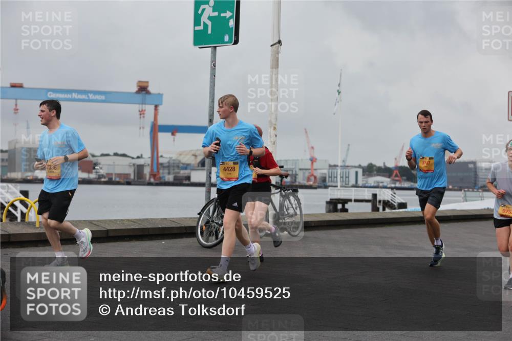 13.09.2026 - Kiel Lauf Andreas Tolksdorf http://msf.ph/oto/10459525 13.09.2026 12:00:34 Kiellinie 7336, 4428, 9753 meine-sportfotos.de
