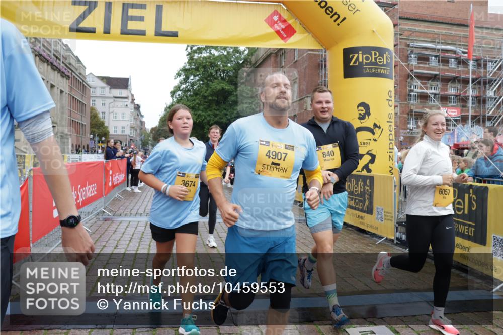 13.09.2026 - Kiel Lauf Yannick Fuchs http://msf.ph/oto/10459553 13.09.2026 09:51:37 Ziel 714, 840, 3674, 4615, 4822, 4907, 5595, 6057, 6648, 7622, 8097, 9833, 11173, 11233, 11494, 11552, 12107, 232, 940, 956, 1776, 2056, 2466, 2483, 2777, 3089, 4217, 4615, 5445, 5731, 5913, 6009, 6363, 6923, 7528, 8150, 10626, 11047, 11143, 11552, 11852, 11997, 803, 1100, 1309, 1967, 1999, 2002, 4230, 6188, 7007, 7302, 9829, 10048, 11834, 12630, 249, 468, 764, 1373, 1776, 1949, 2056, 3723, 6115, 6118, 6138, 6794, 7528, 9551 meine-sportfotos.de