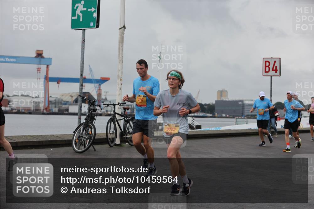 13.09.2026 - Kiel Lauf Andreas Tolksdorf http://msf.ph/oto/10459564 13.09.2026 12:00:35 Kiellinie 3137, 1, 39, 9753, 4 meine-sportfotos.de