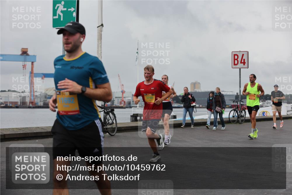 13.09.2026 - Kiel Lauf Andreas Tolksdorf http://msf.ph/oto/10459762 13.09.2026 12:00:41 Kiellinie 2, 1, 39, 5748, 4, 10416 meine-sportfotos.de