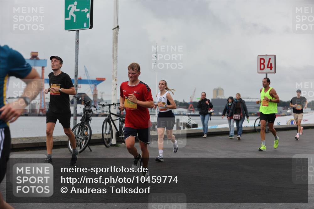13.09.2026 - Kiel Lauf Andreas Tolksdorf http://msf.ph/oto/10459774 13.09.2026 12:00:42 Kiellinie 5740, 2, 4 meine-sportfotos.de