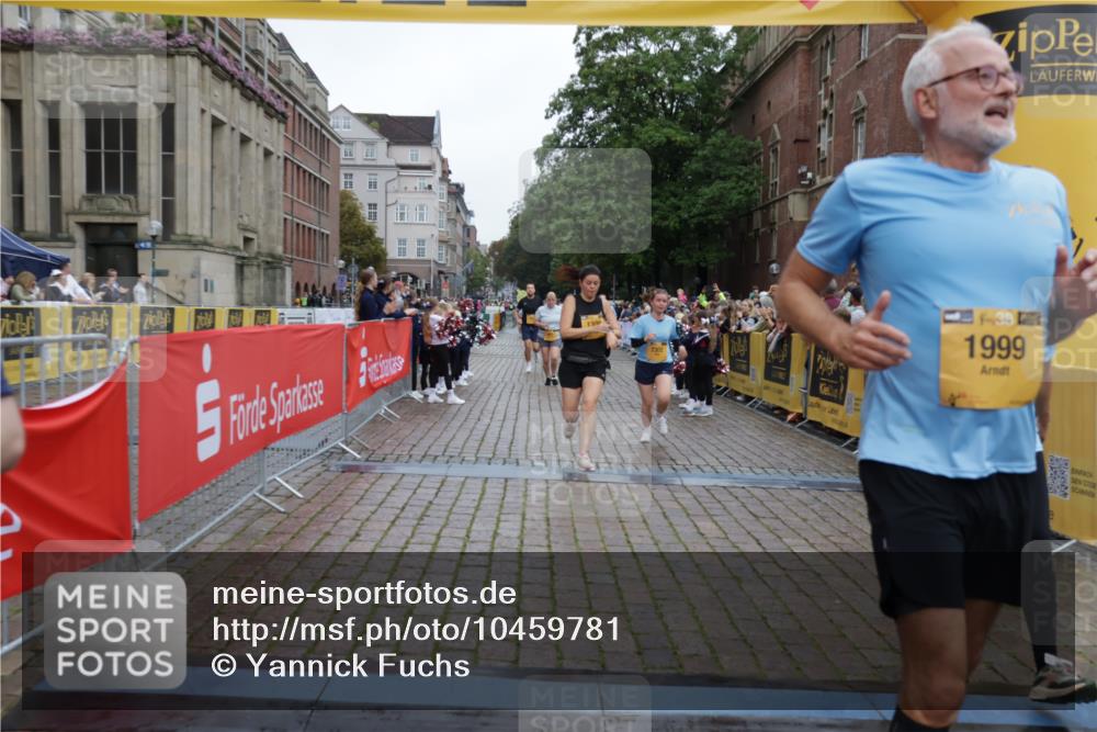 13.09.2026 - Kiel Lauf Yannick Fuchs http://msf.ph/oto/10459781 13.09.2026 09:51:49 Ziel 803, 1309, 1967, 1999, 2002, 4230, 6188, 7007, 7302, 9829, 9833, 10048, 11173, 11834, 714, 840, 940, 956, 2466, 2483, 3089, 3674, 4615, 4822, 4907, 5595, 5731, 5913, 6057, 6363, 6648, 7622, 8097, 8150, 11143, 11233, 11494, 11552, 11852, 11997, 12107, 896, 1100, 1899, 4132, 4883, 6625, 8729, 9616, 11300, 11444, 11445, 11580, 11832, 12630, 232, 2466, 2777, 4217, 6009, 6923, 10626 meine-sportfotos.de