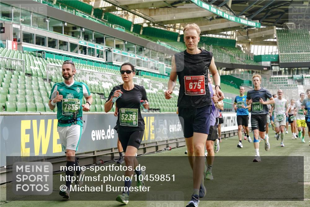 13.09.2026 - 21. swb-Marathon Bremen Michael Burmester http://msf.ph/oto/10459851 13.09.2026 12:54:45 Laufen im Stadion 161, 189, 201, 205, 313, 376, 385, 388, 461, 472, 481, 495, 541, 560, 615, 616, 666, 675, 696, 740, 816, 827, 982, 1053, 1076, 1197, 1207, 1390, 1419, 1433, 1468, 1551, 1599, 1631, 1658, 1707, 1814, 2055, 2125, 2234, 2251, 2280, 2319, 2362, 2383, 2390, 2401, 2422, 2454, 2474, 2499, 2623, 2701, 2733, 2801, 2824, 2870, 2882, 2913, 2922, 2962, 2971, 2997, 3012, 3054, 3134, 3175, 3206, 3241, 3246, 3346, 3356, 3357, 3413, 3706, 3716, 3836, 4137, 6106 meine-sportfotos.de