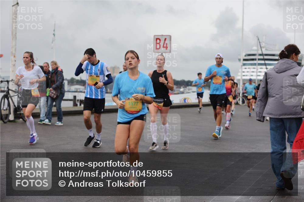 13.09.2026 - Kiel Lauf Andreas Tolksdorf http://msf.ph/oto/10459855 13.09.2026 12:00:49 Kiellinie 2060, 1577, 4 meine-sportfotos.de