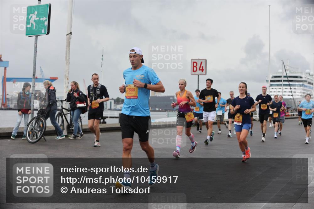 13.09.2026 - Kiel Lauf Andreas Tolksdorf http://msf.ph/oto/10459917 13.09.2026 12:00:52 Kiellinie 39, 7660, 4, 367, 2400, 4123 meine-sportfotos.de