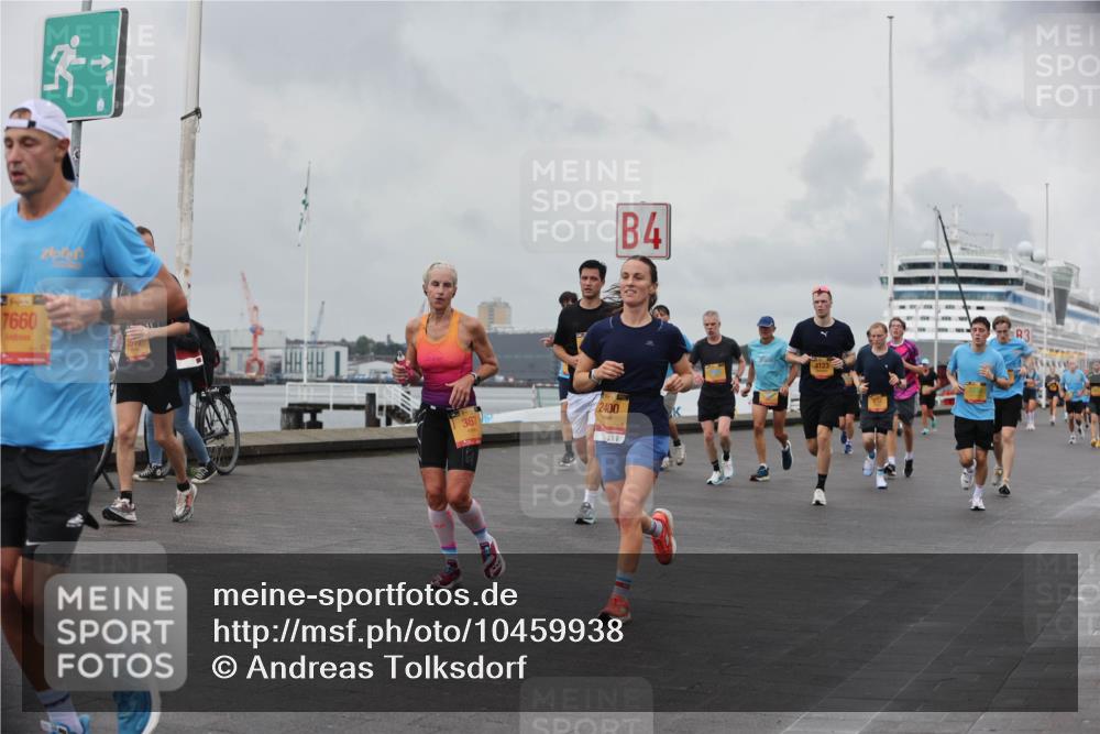 13.09.2026 - Kiel Lauf Andreas Tolksdorf http://msf.ph/oto/10459938 13.09.2026 12:00:53 Kiellinie 4, 39, 7660, 25, 367, 2400, 000, 4, 4123, 3 meine-sportfotos.de