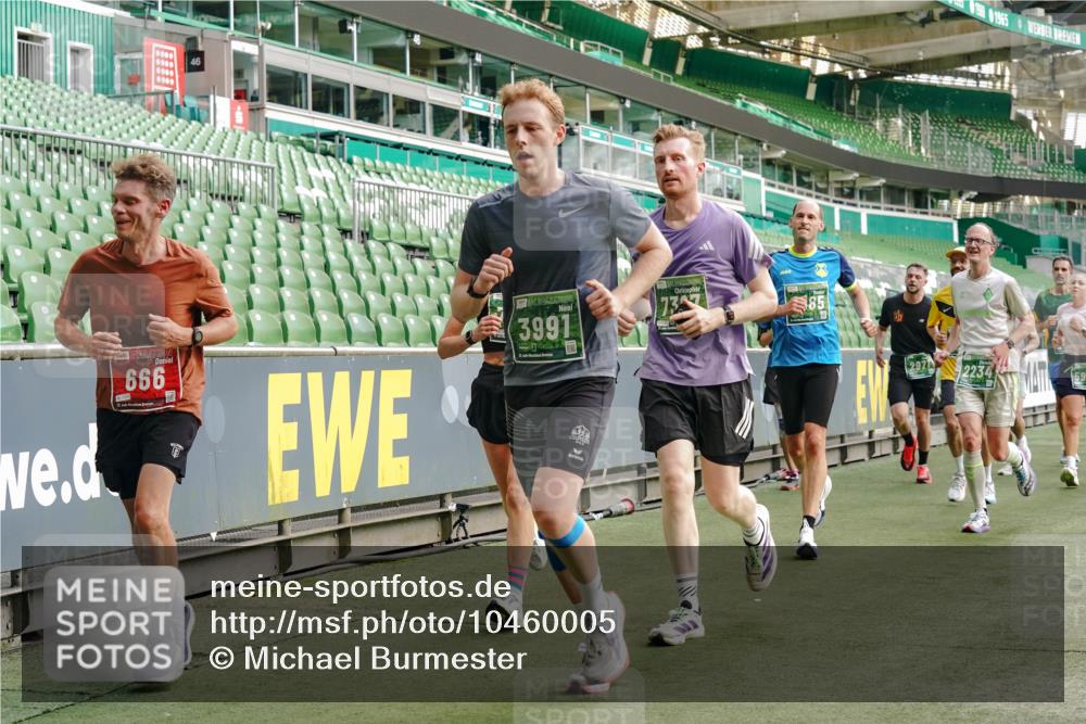 13.09.2026 - 21. swb-Marathon Bremen Michael Burmester http://msf.ph/oto/10460005 13.09.2026 12:54:47 Laufen im Stadion 161, 189, 201, 205, 313, 376, 385, 388, 461, 472, 481, 495, 541, 560, 615, 616, 666, 675, 696, 740, 816, 827, 913, 982, 1053, 1076, 1197, 1207, 1390, 1419, 1468, 1551, 1599, 1631, 1658, 1707, 1814, 2055, 2125, 2234, 2251, 2280, 2319, 2362, 2383, 2390, 2401, 2422, 2454, 2474, 2499, 2623, 2701, 2733, 2801, 2824, 2870, 2882, 2913, 2922, 2962, 2971, 2997, 3012, 3054, 3057, 3134, 3175, 3206, 3241, 3246, 3346, 3356, 3357, 3413, 3706, 3716, 3836, 4137, 6106 meine-sportfotos.de