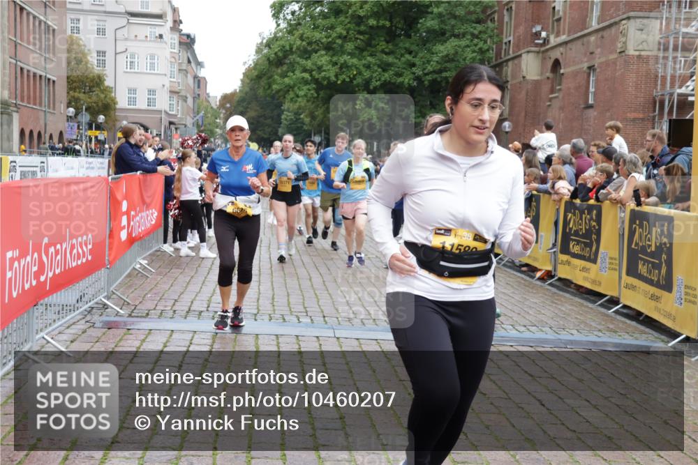 13.09.2026 - Kiel Lauf Yannick Fuchs http://msf.ph/oto/10460207 13.09.2026 09:52:12 Ziel 3476, 3832, 4132, 4166, 4666, 4883, 6471, 6625, 6867, 7347, 7494, 8729, 9616, 10371, 10620, 11300, 11444, 11580, 12068, 803, 896, 1100, 1309, 1899, 1967, 1999, 2002, 4230, 6188, 7007, 7302, 7622, 9829, 9833, 10048, 11173, 11300, 11444, 11445, 11832, 11834, 12630, 180, 2157, 2924, 5032, 5736, 6432, 6679, 7719, 7742, 8992, 9892, 10259, 10746, 11130, 714, 840, 3674, 4822, 4907, 5595, 6057, 6648, 7622, 8097, 12107 meine-sportfotos.de