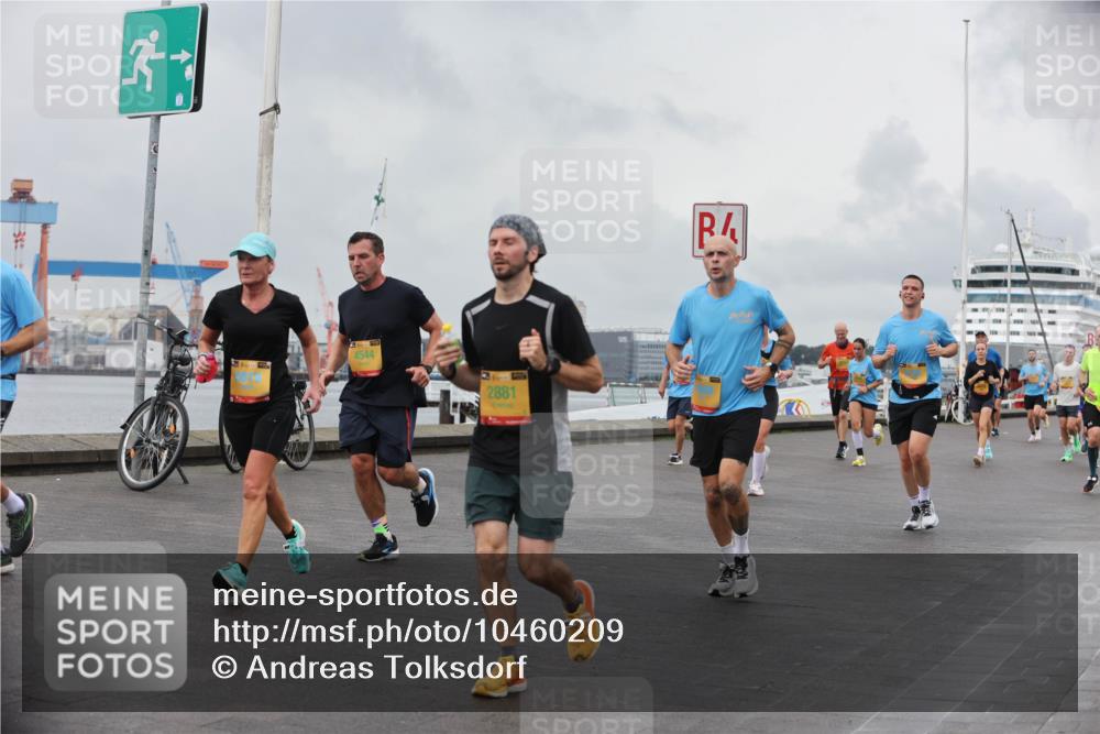 13.09.2026 - Kiel Lauf Andreas Tolksdorf http://msf.ph/oto/10460209 13.09.2026 12:01:05 Kiellinie 2881 meine-sportfotos.de
