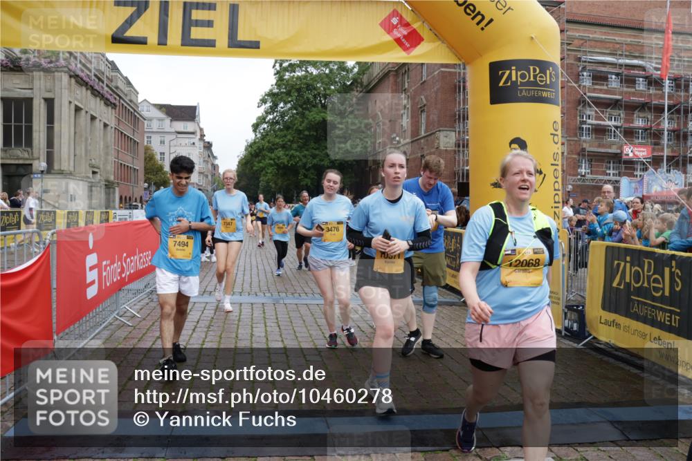 13.09.2026 - Kiel Lauf Yannick Fuchs http://msf.ph/oto/10460278 13.09.2026 09:52:18 Ziel 180, 2924, 3476, 3832, 4166, 4666, 4883, 5032, 6471, 6625, 6867, 7347, 7494, 7719, 8992, 10371, 10620, 11130, 11580, 12068, 803, 896, 1100, 1309, 1899, 1967, 1999, 2002, 4132, 4230, 6188, 7007, 7302, 8729, 9616, 9829, 10048, 11300, 11444, 11445, 11580, 11832, 11834, 12630, 918, 919, 2157, 5736, 6432, 6601, 6679, 7742, 7867, 9892, 10259, 10746, 12282, 1967, 1999, 2002, 5595, 6188, 7622, 9829, 9833, 11173 meine-sportfotos.de