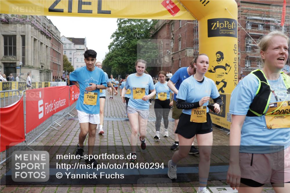 13.09.2026 - Kiel Lauf Yannick Fuchs http://msf.ph/oto/10460294 13.09.2026 09:52:18 Ziel 180, 2924, 3476, 3832, 4166, 4666, 4883, 5032, 6471, 6625, 6867, 7347, 7494, 7719, 8992, 10371, 10620, 11130, 11580, 12068, 803, 896, 1100, 1309, 1899, 1967, 1999, 2002, 4132, 4230, 6188, 7007, 7302, 8729, 9616, 9829, 10048, 11300, 11444, 11445, 11580, 11832, 11834, 12630, 918, 919, 2157, 5736, 6432, 6601, 6679, 7742, 7867, 9892, 10259, 10746, 12282, 1967, 1999, 2002, 5595, 6188, 7622, 9829, 9833, 11173 meine-sportfotos.de