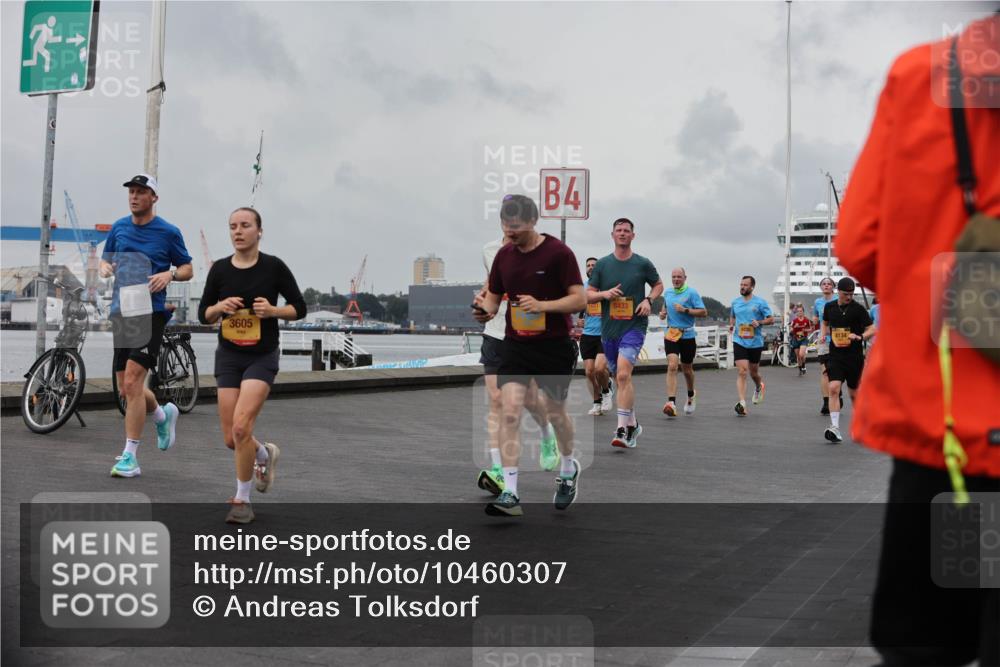 13.09.2026 - Kiel Lauf Andreas Tolksdorf http://msf.ph/oto/10460307 13.09.2026 12:01:12 Kiellinie 3605, 4, 8433, 146 meine-sportfotos.de