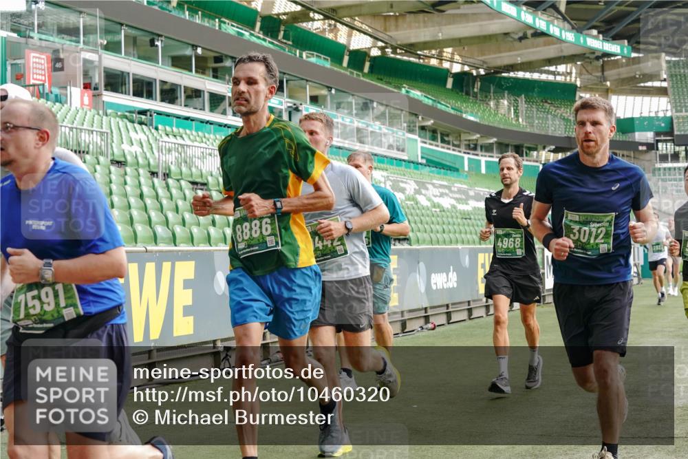 13.09.2026 - 21. swb-Marathon Bremen Michael Burmester http://msf.ph/oto/10460320 13.09.2026 12:54:52 Laufen im Stadion 161, 189, 201, 205, 313, 376, 385, 388, 461, 472, 481, 495, 541, 560, 615, 616, 666, 675, 696, 740, 816, 827, 913, 982, 1053, 1058, 1076, 1197, 1207, 1390, 1419, 1468, 1551, 1599, 1631, 1645, 1658, 1707, 1814, 2055, 2125, 2234, 2251, 2280, 2319, 2362, 2383, 2390, 2422, 2454, 2474, 2499, 2623, 2701, 2733, 2801, 2824, 2870, 2882, 2913, 2922, 2962, 2971, 3012, 3054, 3057, 3134, 3175, 3192, 3206, 3241, 3246, 3346, 3356, 3357, 3413, 3706, 3716, 3836, 4137, 5277, 5430, 5530, 6106 meine-sportfotos.de