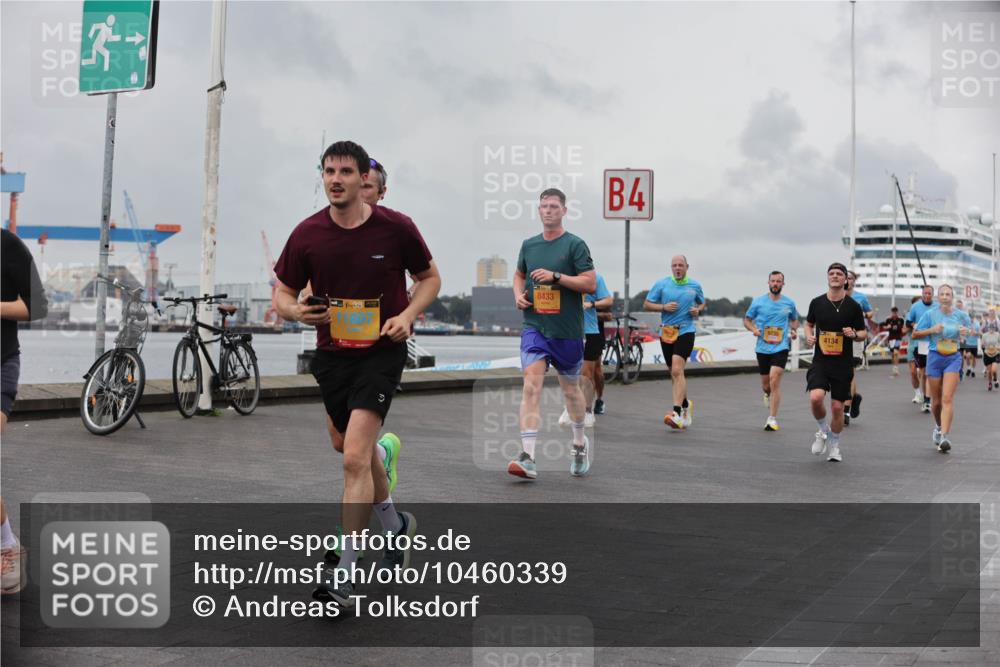13.09.2026 - Kiel Lauf Andreas Tolksdorf http://msf.ph/oto/10460339 13.09.2026 12:01:13 Kiellinie 8433, 4, 9735, 4134, 3 meine-sportfotos.de