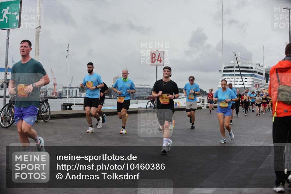 13.09.2026 - Kiel Lauf Andreas Tolksdorf http://msf.ph/oto/10460386 13.09.2026 12:01:15 Kiellinie 8433, 1681, 4, 8043, 4134, 3 meine-sportfotos.de
