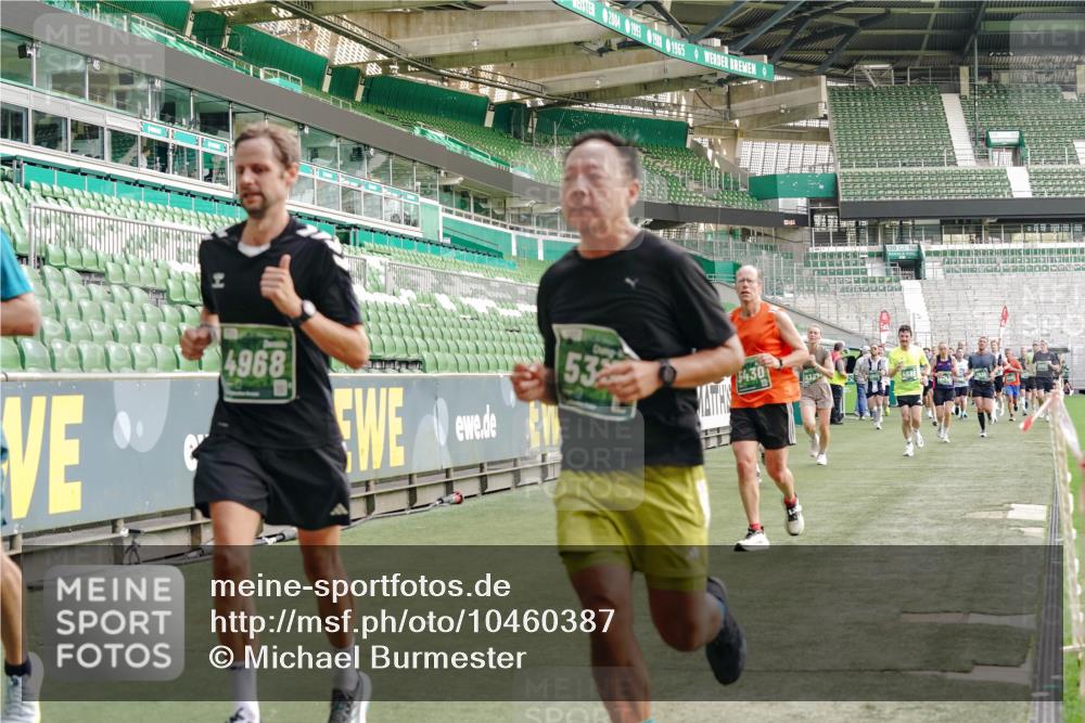 13.09.2026 - 21. swb-Marathon Bremen Michael Burmester http://msf.ph/oto/10460387 13.09.2026 12:54:53 Laufen im Stadion 161, 189, 201, 205, 313, 376, 385, 388, 461, 472, 481, 495, 560, 615, 616, 666, 675, 696, 740, 816, 827, 913, 1053, 1058, 1076, 1197, 1207, 1390, 1419, 1468, 1551, 1599, 1631, 1645, 1658, 1707, 1814, 2055, 2125, 2234, 2251, 2280, 2319, 2362, 2383, 2390, 2454, 2474, 2499, 2623, 2701, 2733, 2801, 2824, 2870, 2882, 2913, 2922, 2962, 2971, 3012, 3054, 3057, 3134, 3175, 3192, 3206, 3241, 3246, 3346, 3356, 3357, 3413, 3706, 3716, 3836, 4137, 5277, 5430, 5530, 6106, 2498, 3085 meine-sportfotos.de