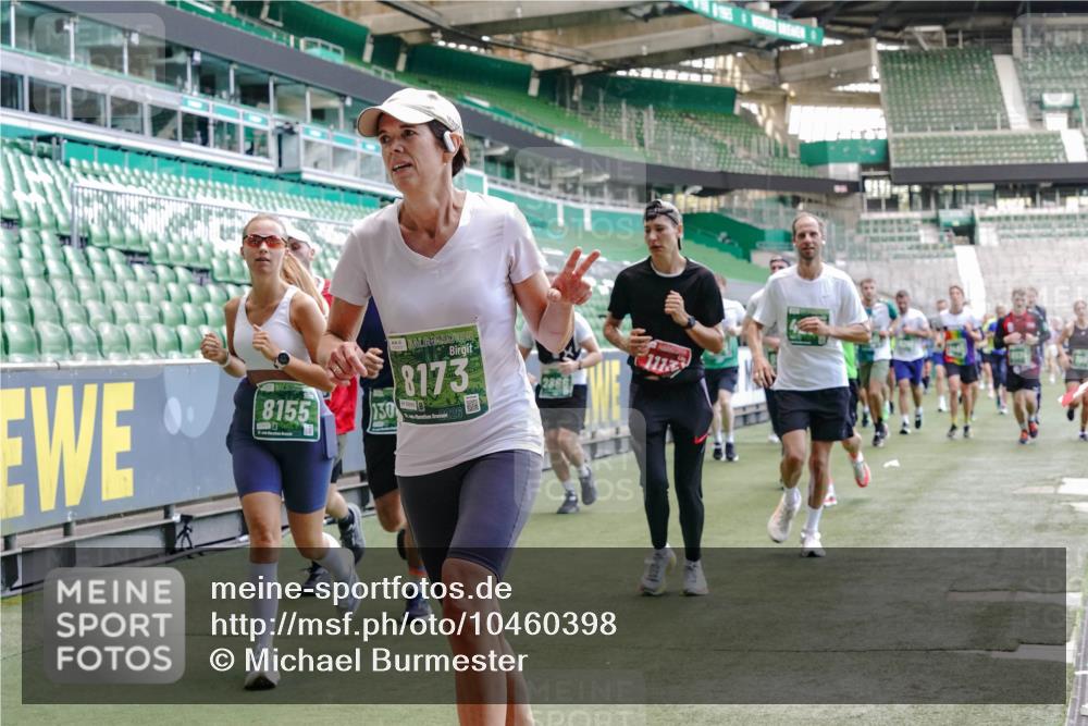 13.09.2026 - 21. swb-Marathon Bremen Michael Burmester http://msf.ph/oto/10460398 13.09.2026 13:12:08 Laufen im Stadion 118, 265, 373, 514, 581, 703, 843, 933, 984, 1113, 1226, 1286, 1334, 1435, 1849, 1851, 1936, 1952, 2005, 2248, 2264, 2281, 2299, 2330, 2336, 2353, 2375, 2377, 2398, 2426, 2443, 2478, 2505, 2531, 2589, 2659, 2669, 2673, 2684, 2765, 2784, 2804, 2815, 2822, 2836, 2850, 2860, 2895, 2907, 2963, 2966, 2975, 2976, 3026, 3027, 3079, 3082, 3143, 3155, 3159, 3174, 3207, 3293, 3308, 3328, 3349, 3352, 3409, 3434, 3549, 551 meine-sportfotos.de