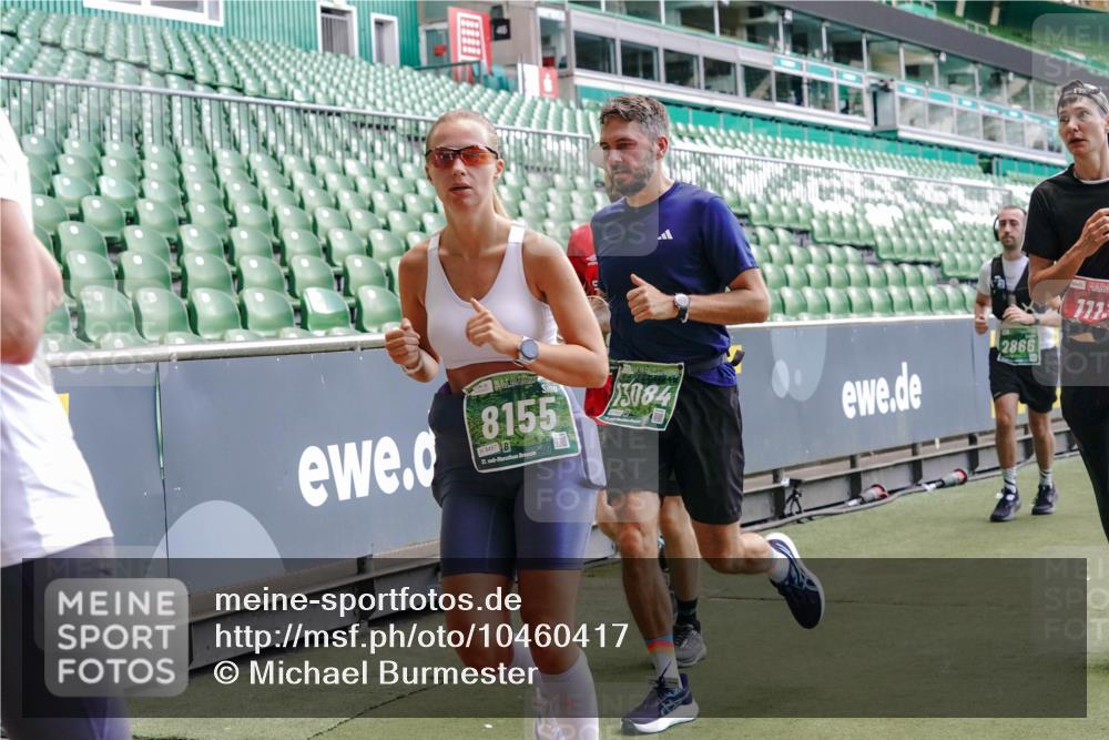 13.09.2026 - 21. swb-Marathon Bremen Michael Burmester http://msf.ph/oto/10460417 13.09.2026 13:12:09 Laufen im Stadion 118, 183, 265, 373, 514, 581, 703, 843, 933, 984, 1113, 1226, 1286, 1334, 1435, 1849, 1851, 1936, 1952, 2005, 2248, 2264, 2281, 2299, 2330, 2336, 2353, 2375, 2377, 2398, 2426, 2443, 2478, 2505, 2531, 2589, 2659, 2669, 2673, 2684, 2765, 2784, 2804, 2815, 2822, 2836, 2850, 2860, 2895, 2907, 2963, 2966, 2975, 2976, 3026, 3027, 3079, 3082, 3143, 3155, 3159, 3174, 3207, 3293, 3308, 3328, 3349, 3352, 3409, 3434, 3549, 551 meine-sportfotos.de