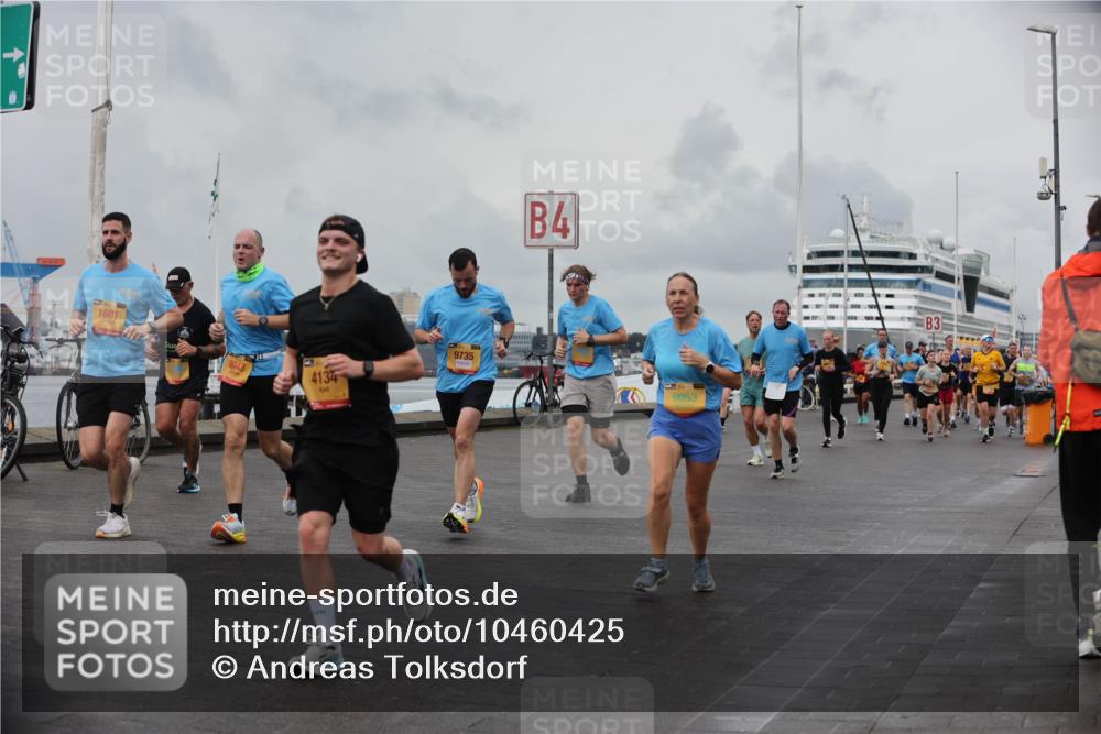 13.09.2026 - Kiel Lauf Andreas Tolksdorf http://msf.ph/oto/10460425 13.09.2026 12:01:16 Kiellinie 1681, 8043, 4134, 9735, 4, 9953, 3 meine-sportfotos.de